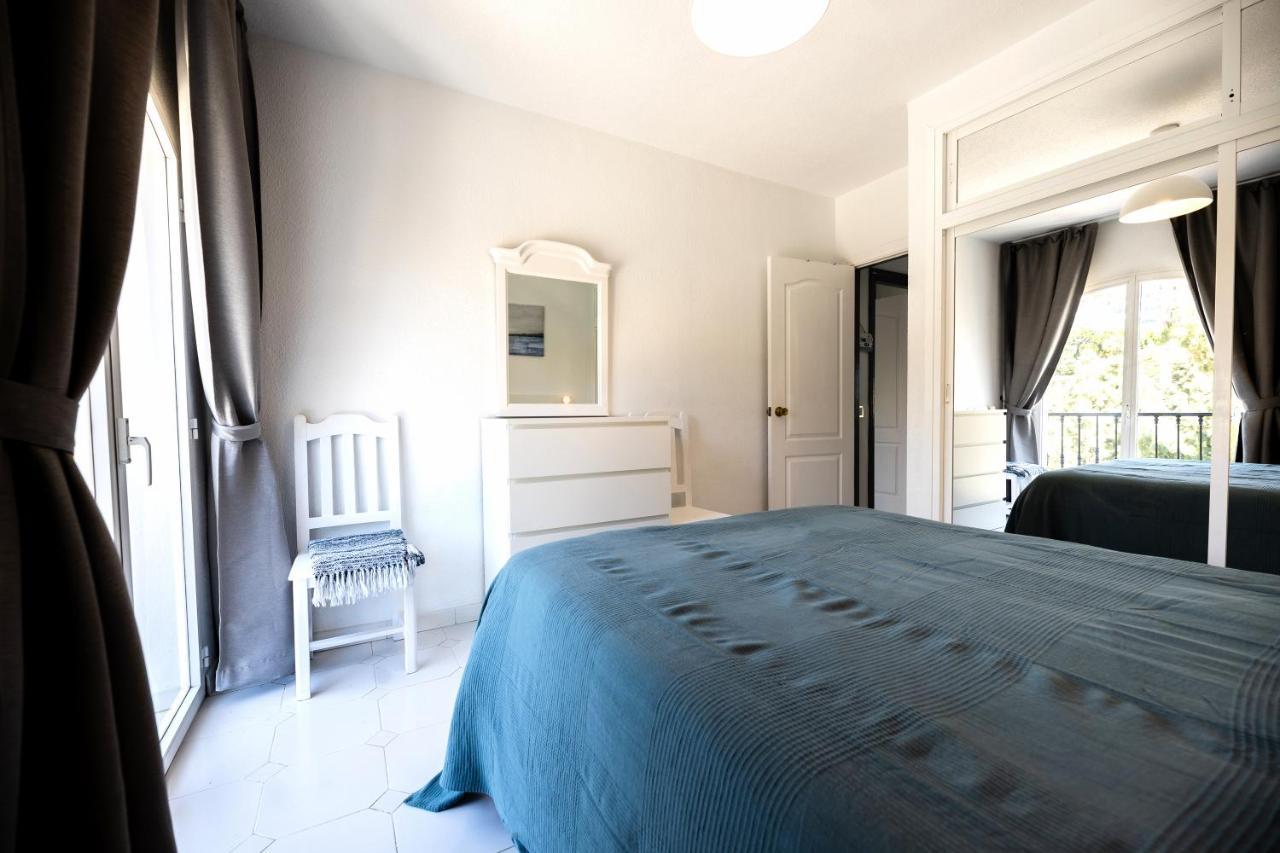 Spacious 2-Bedroom Apartment With Free Parking Sitio de Calahonda Zewnętrze zdjęcie