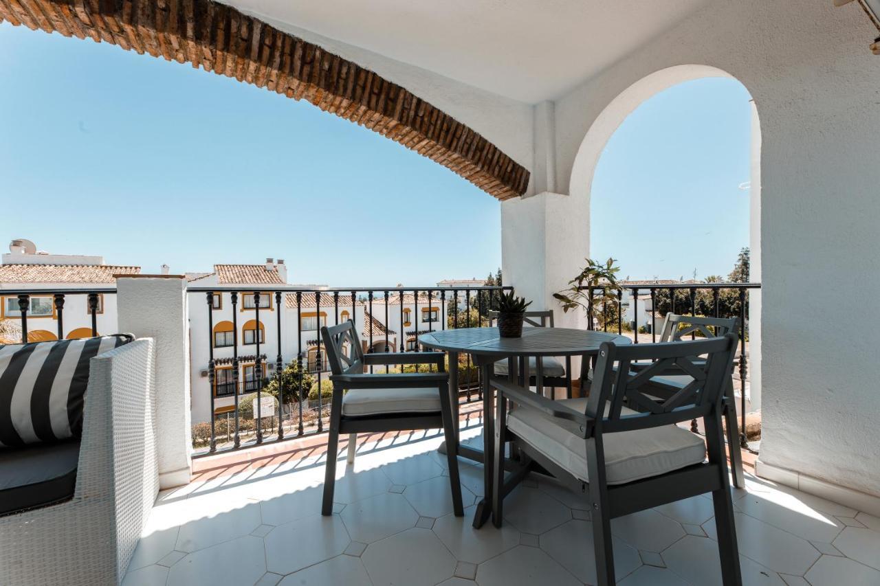 Spacious 2-Bedroom Apartment With Free Parking Sitio de Calahonda Zewnętrze zdjęcie