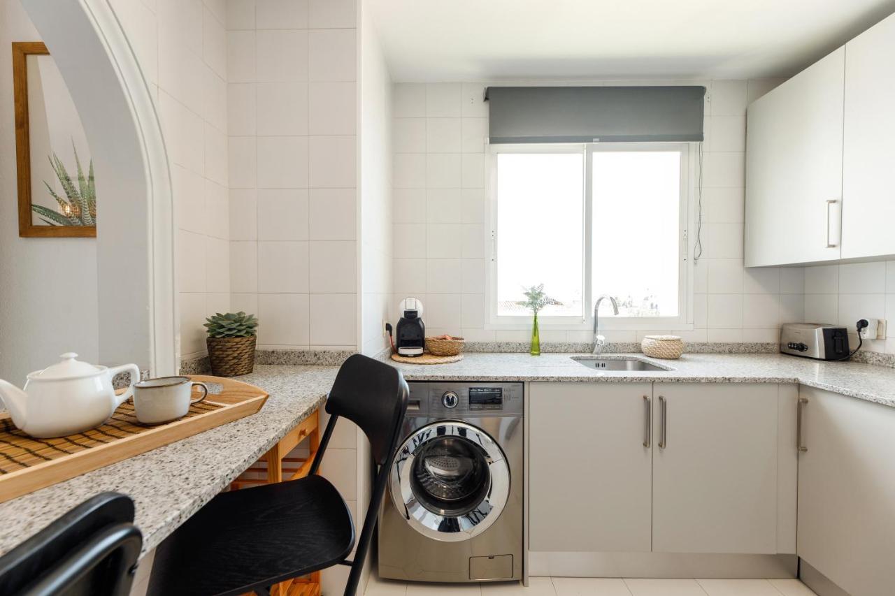 Spacious 2-Bedroom Apartment With Free Parking Sitio de Calahonda Zewnętrze zdjęcie