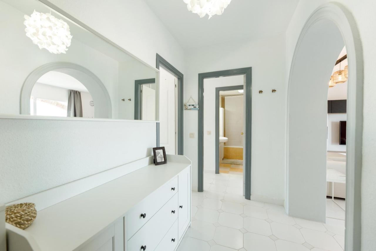 Spacious 2-Bedroom Apartment With Free Parking Sitio de Calahonda Zewnętrze zdjęcie
